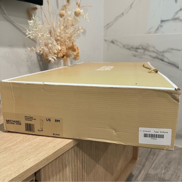 Michael Kors | Ridley Leather Boot - Picture 7 of 15